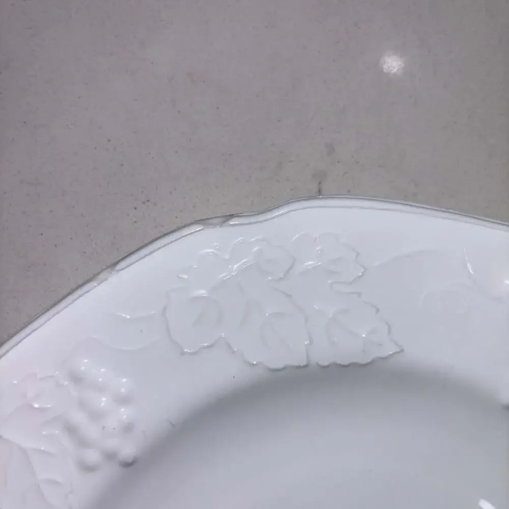 Vintage Indiana Glass Colony Harvest Grape White Milk Glass Dinner Plates (12)